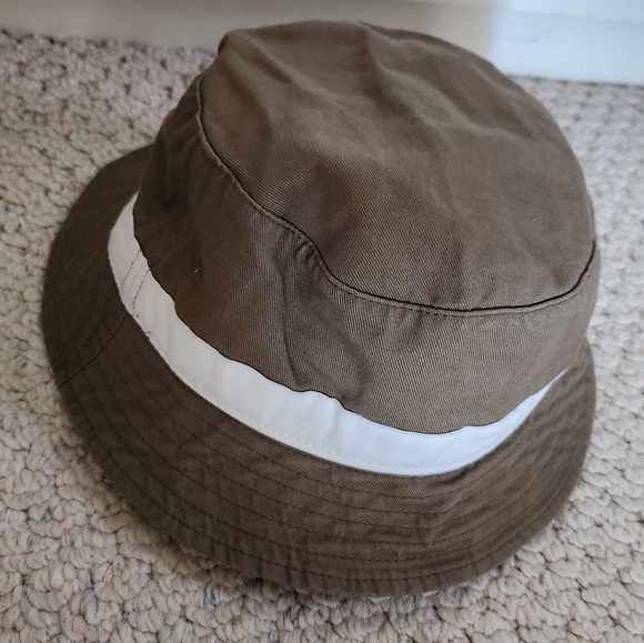 NWOT Urban Outfitters Prep Bucket Hat Cotton - Picture 2 of 7